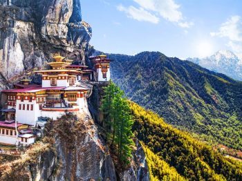 DICOVERING THE ANCIENT BHUTAN